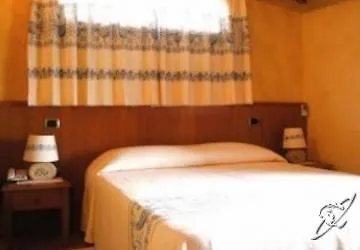 Hotel Villa Canu Càbras 3*,
