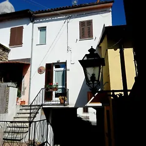 https://la-casina-nel-borgo-relax-a-un-passo-dalle-5-terre.it-tuscanyhotel.com