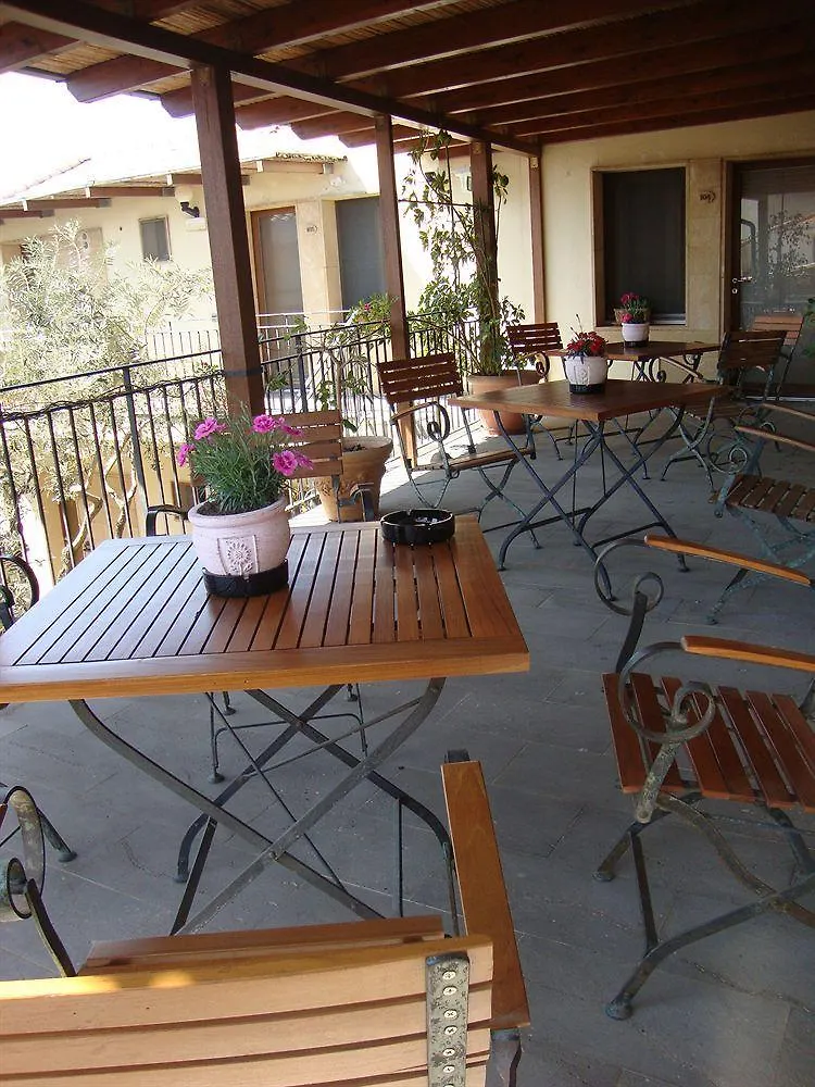 Hotel Villa Canu Cabras 3*,